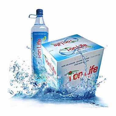 Thùng 12 chai nước uống kiềm Ion Life dung tích 1.5L