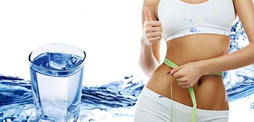 Uống nước khi đói cũng giúp giảm cân rất hiệu quả
